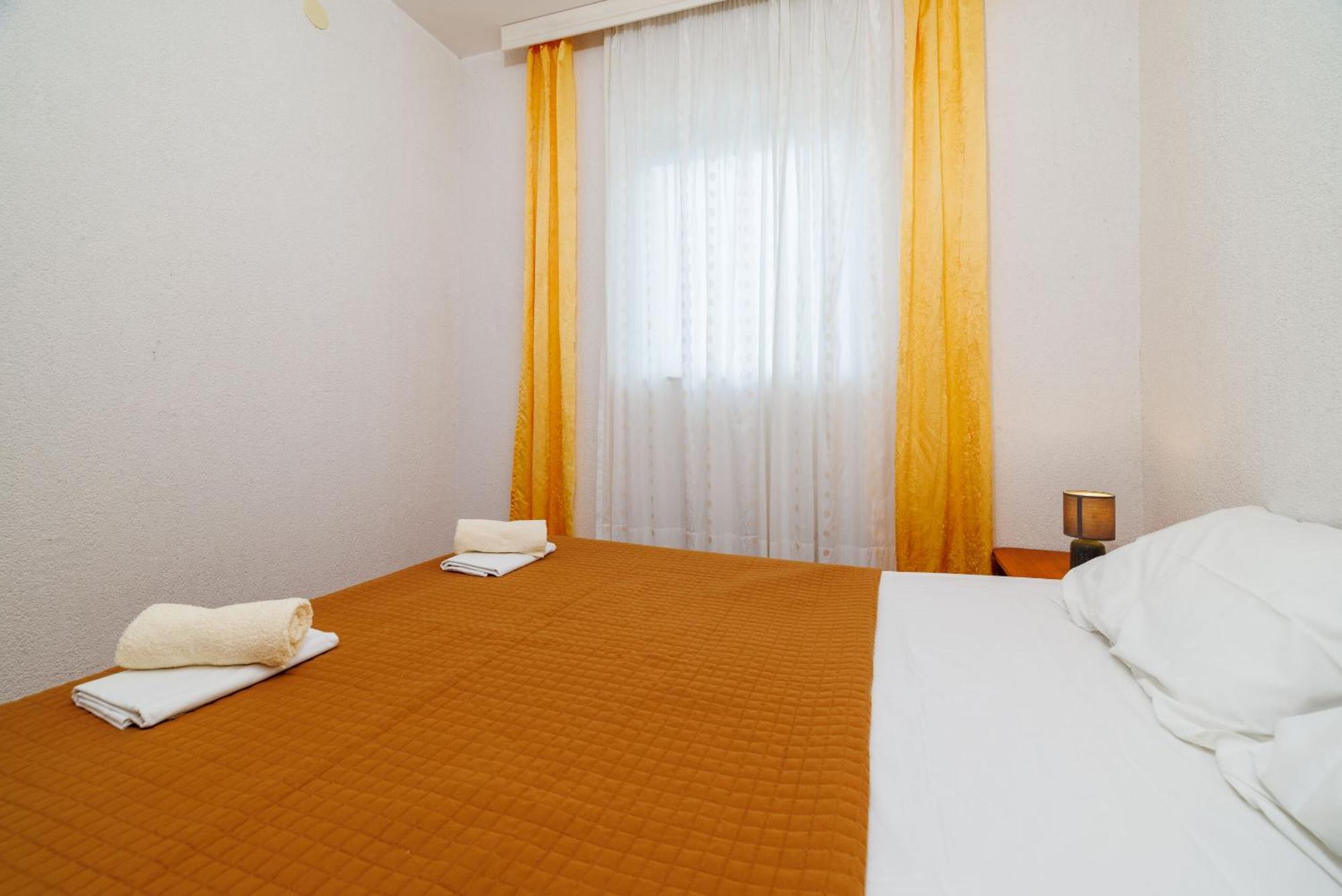 Apartments Mirela カルロバッグ エクステリア 写真