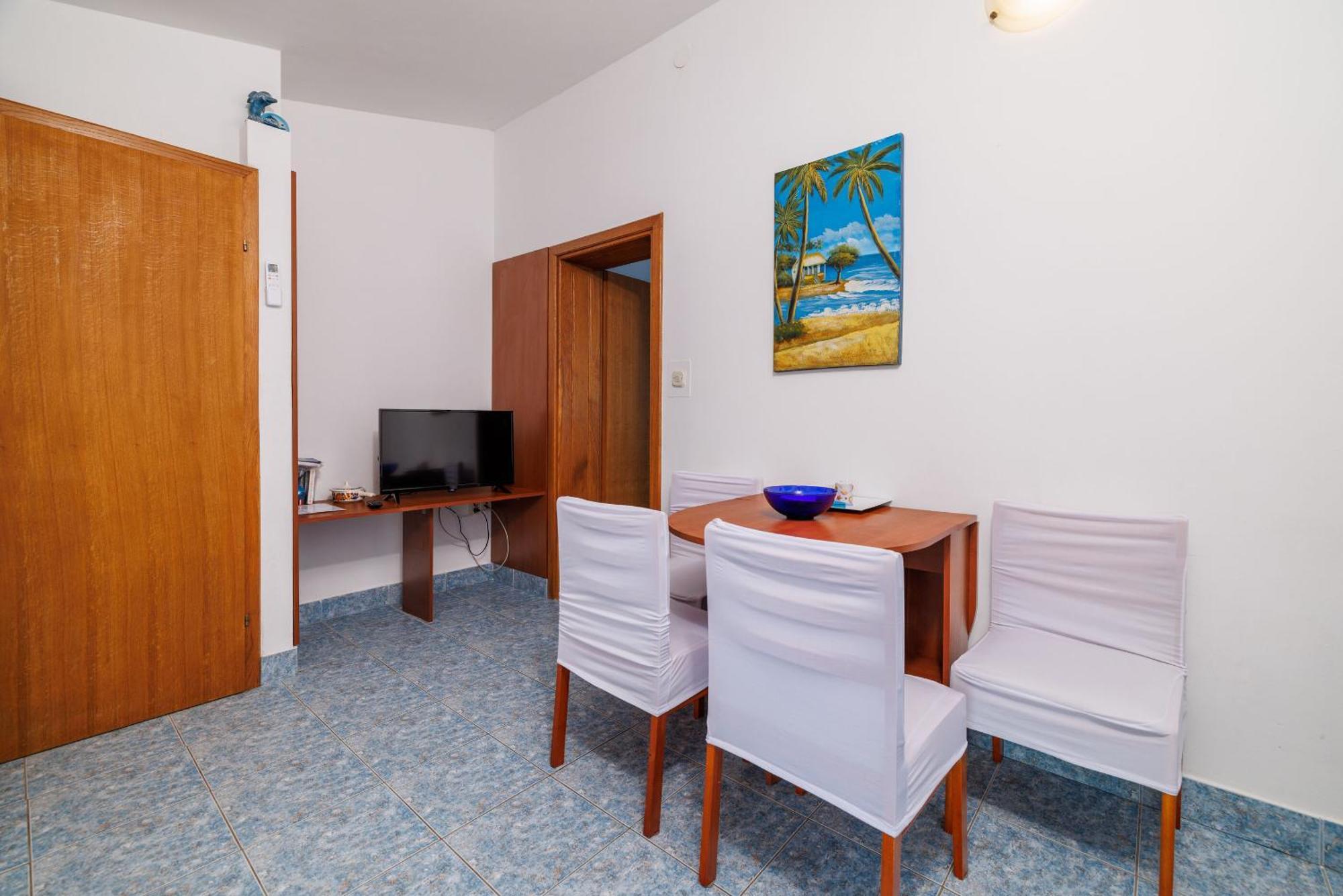Apartments Mirela カルロバッグ エクステリア 写真